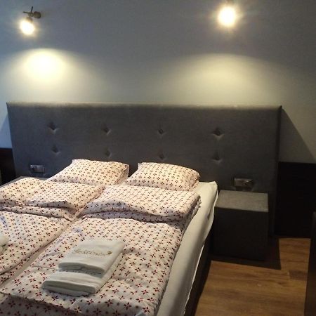 Gosciniec Krepa 호텔 Lipsko 외부 사진